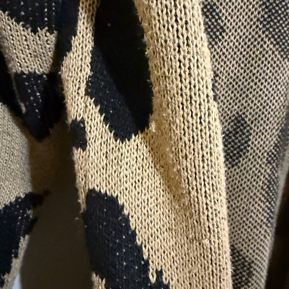 Leopard Print Women's Sweater - Picture 5 of 9